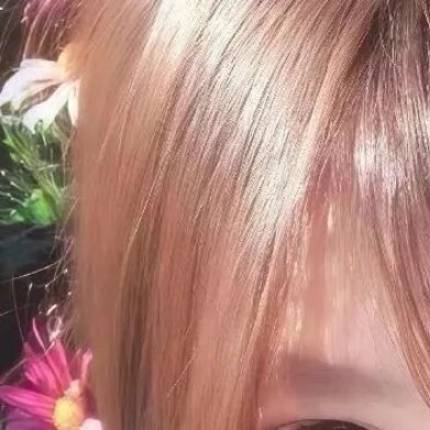 种植小樱桃的种植方法一、选品种、建园与栽植：樱桃是喜光、喜温、喜湿、喜肥的果树，