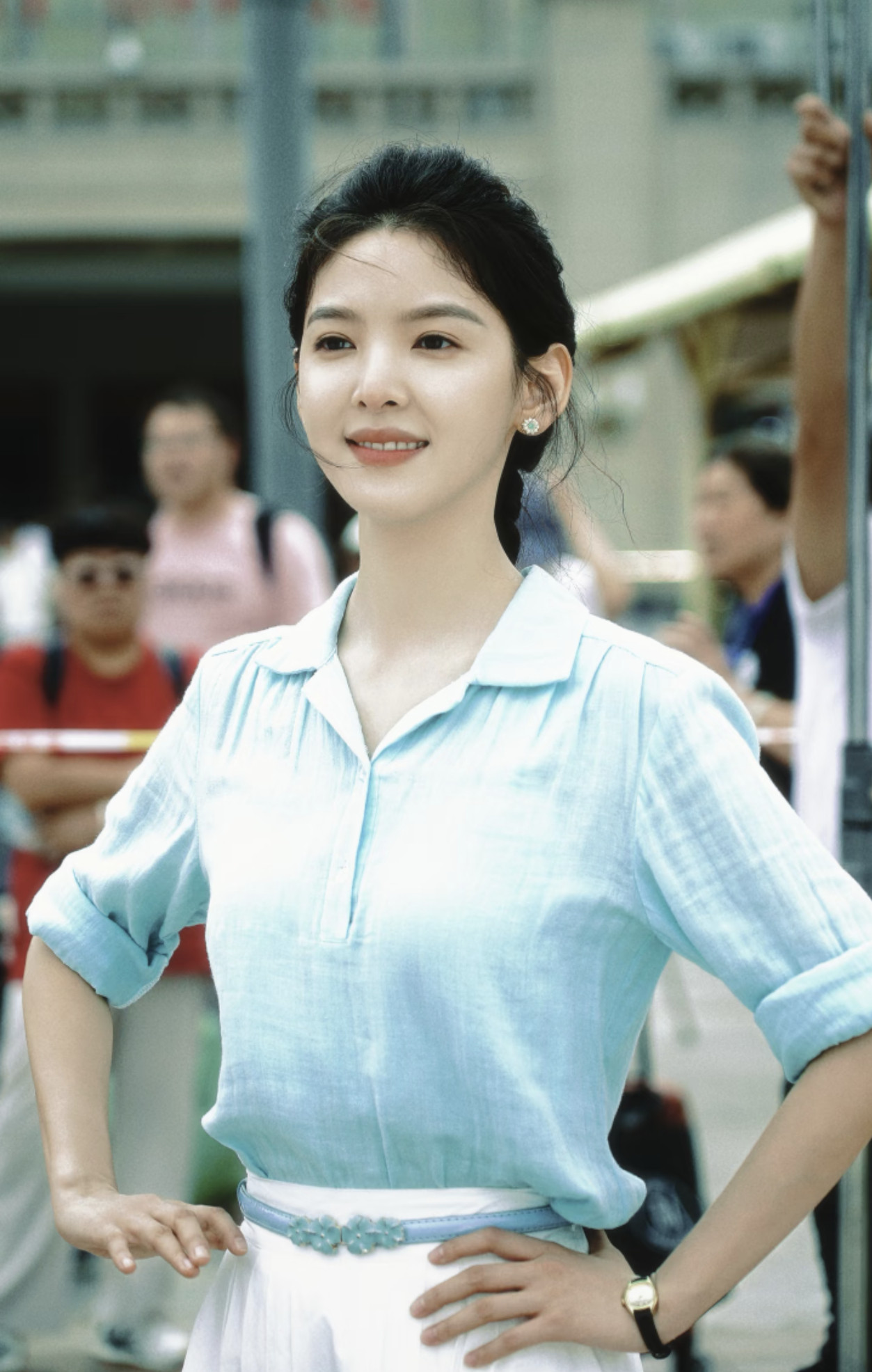 郑晓龙导演盖章章若楠超会演郑晓龙导演认证章若楠表演《冬去春来》剧宣直播名场面！郑