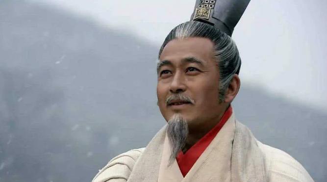 公元前361年，秦孝公开始重用商鞅，而商鞅不负所托，为秦孝公办成了两件大事：第一