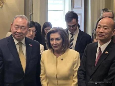 韩国瑜见到佩洛西了韩国瑜率领台湾民代访美现在在华盛顿，见了很多国会议员包