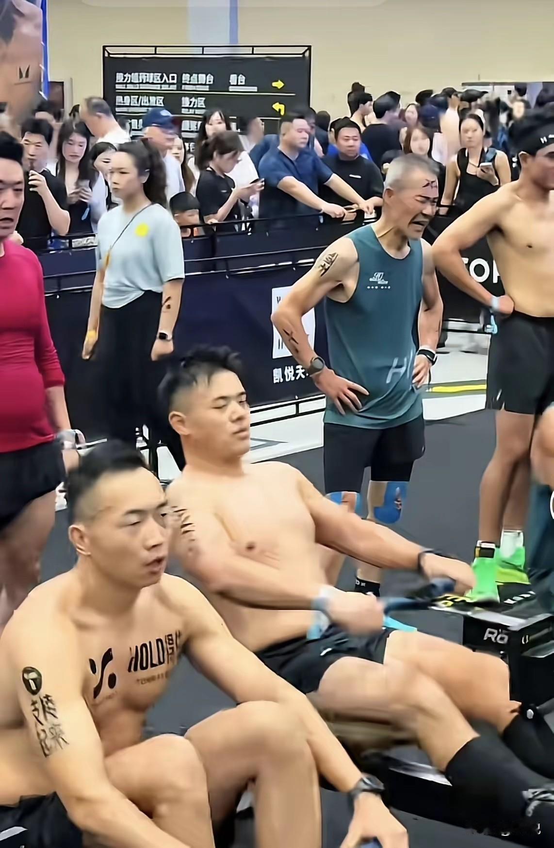这算不算没苦硬吃，精神可嘉