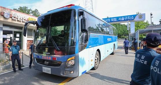韩国特检组拘捕尹锡悦失败，对峙2小时后无功而返有些时候，真不能怪中国网友瞧不上