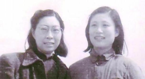 1942年1月，时任新四军三师副师长的张爱萍，在参加华中局党委扩大会议时，被坐在