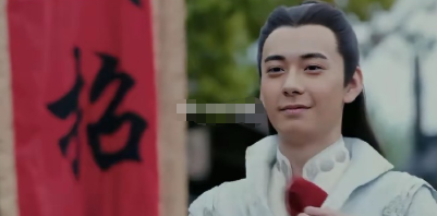 七年前，他们是金庸剧里那对让人唏嘘的苦命鸳鸯；七年后，一个成了公认的“最美梅超风