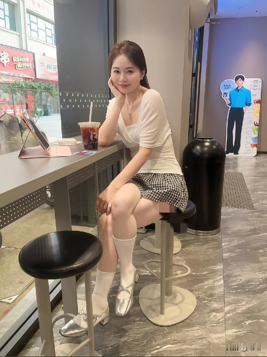 这些姑娘是怎么长的，长得这么乖