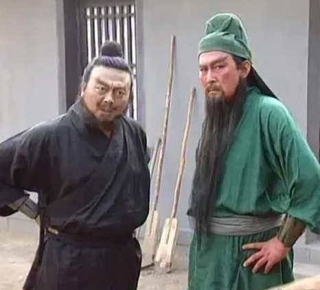 不懂就问：关羽和张飞，一个卖枣的，一个杀猪的，武功为什么会这么厉害？​​​​
