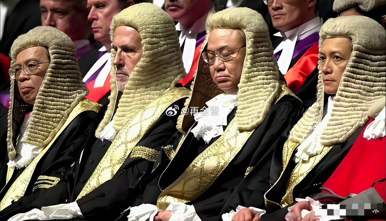 为啥他们都要带一个这样的假发？