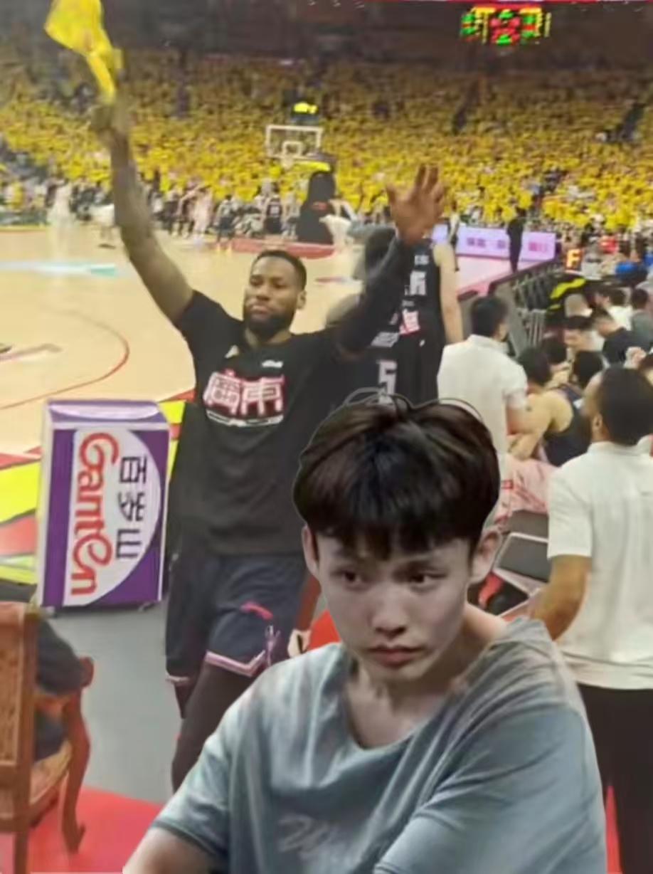 徐杰终于累倒下了，广东男篮对他的“过度使用”也该停了就在近日，广东男篮的后卫