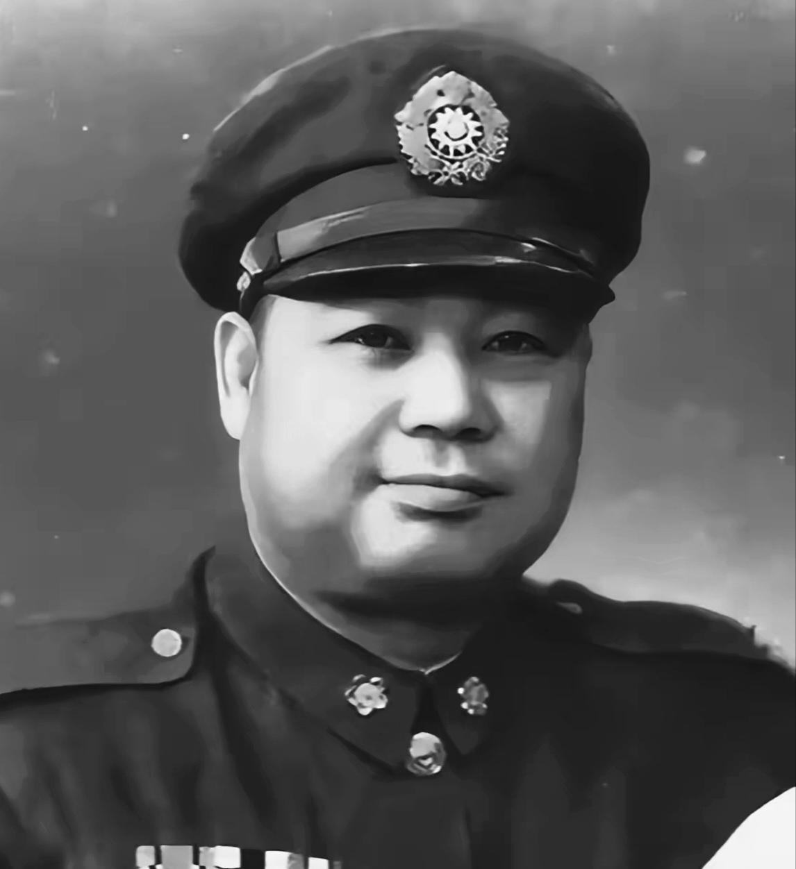1949年，老上级关麟征追来劝覃异之：去广州当副总司令，或去台湾掌军校。覃异