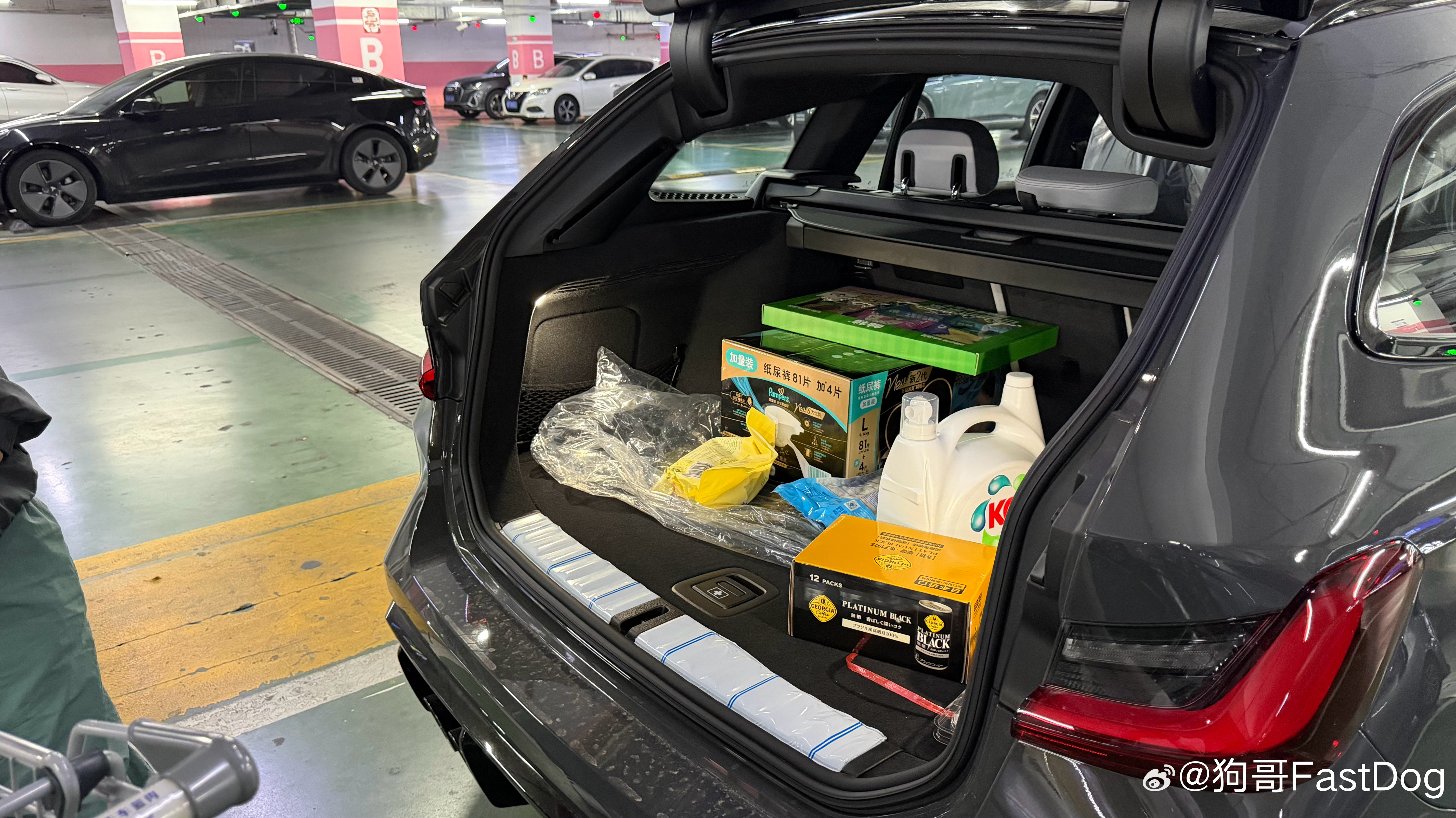 大屁股真能装这个3系还挺实用的上海·山姆会员店(上海宝山店)