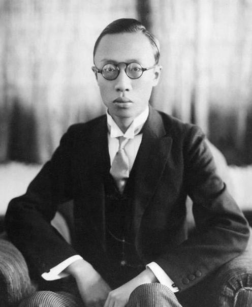 毛主席细读溥仪自传《我的前半生》，认为书写得不好，这究竟是为什么呢？1956年