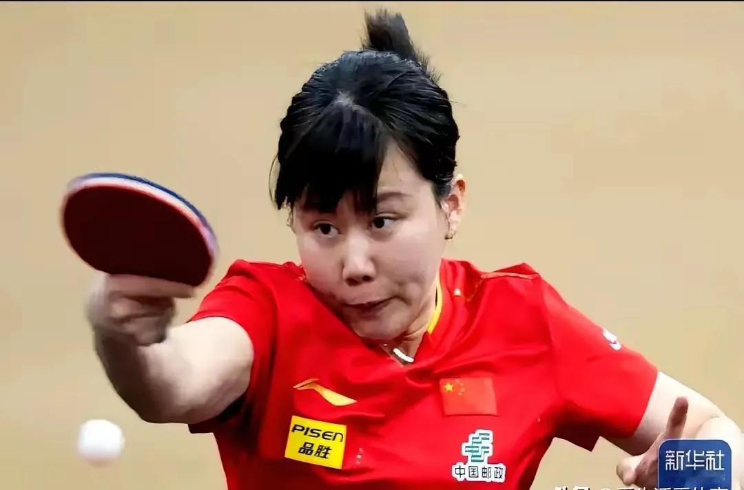 陈幸同给石洵瑶上课！石洵瑶与陈幸同在世乒赛上先后与早田希娜交手，结果石洵瑶以2：