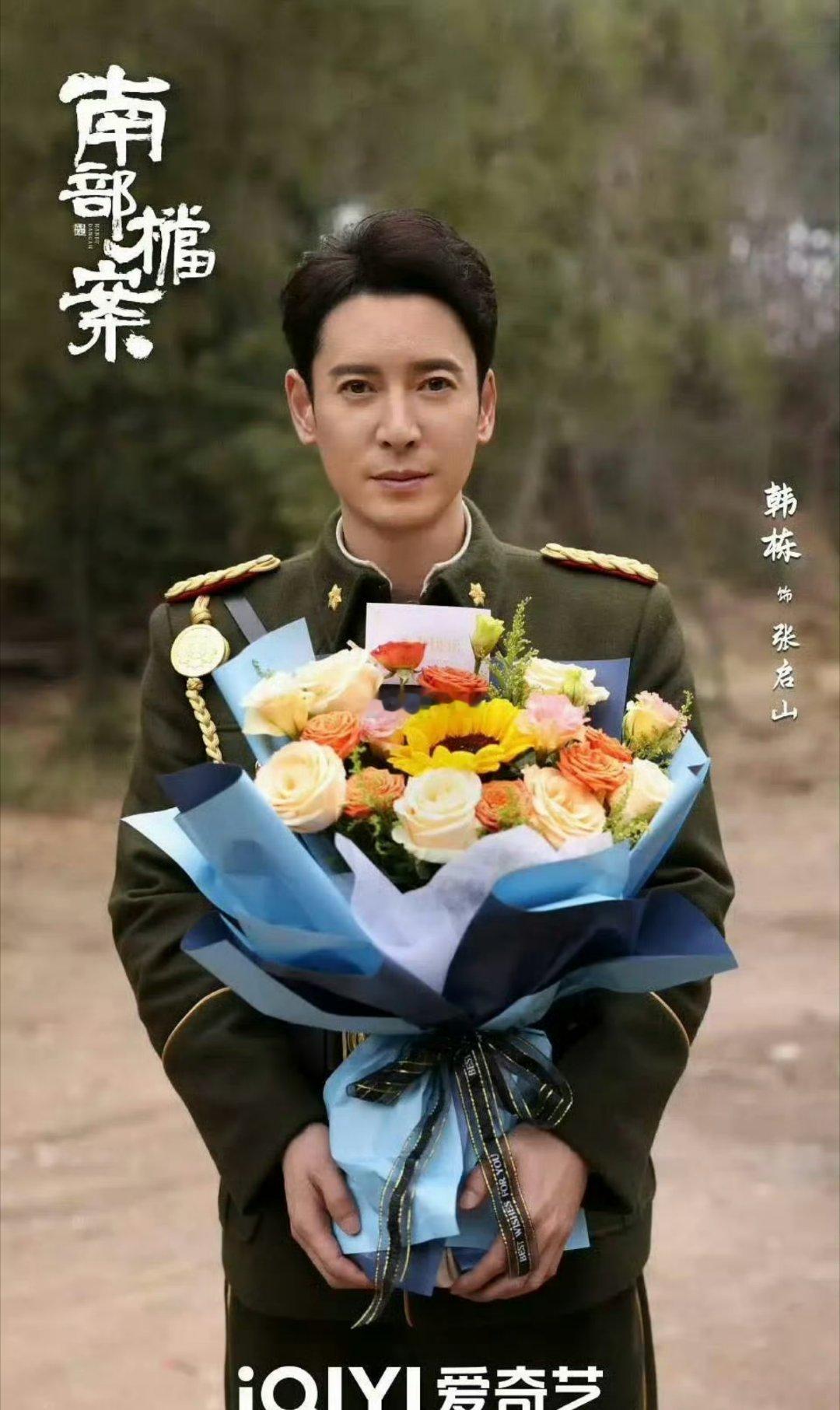 我以为我不脸盲的，这居然是两个人​​​​