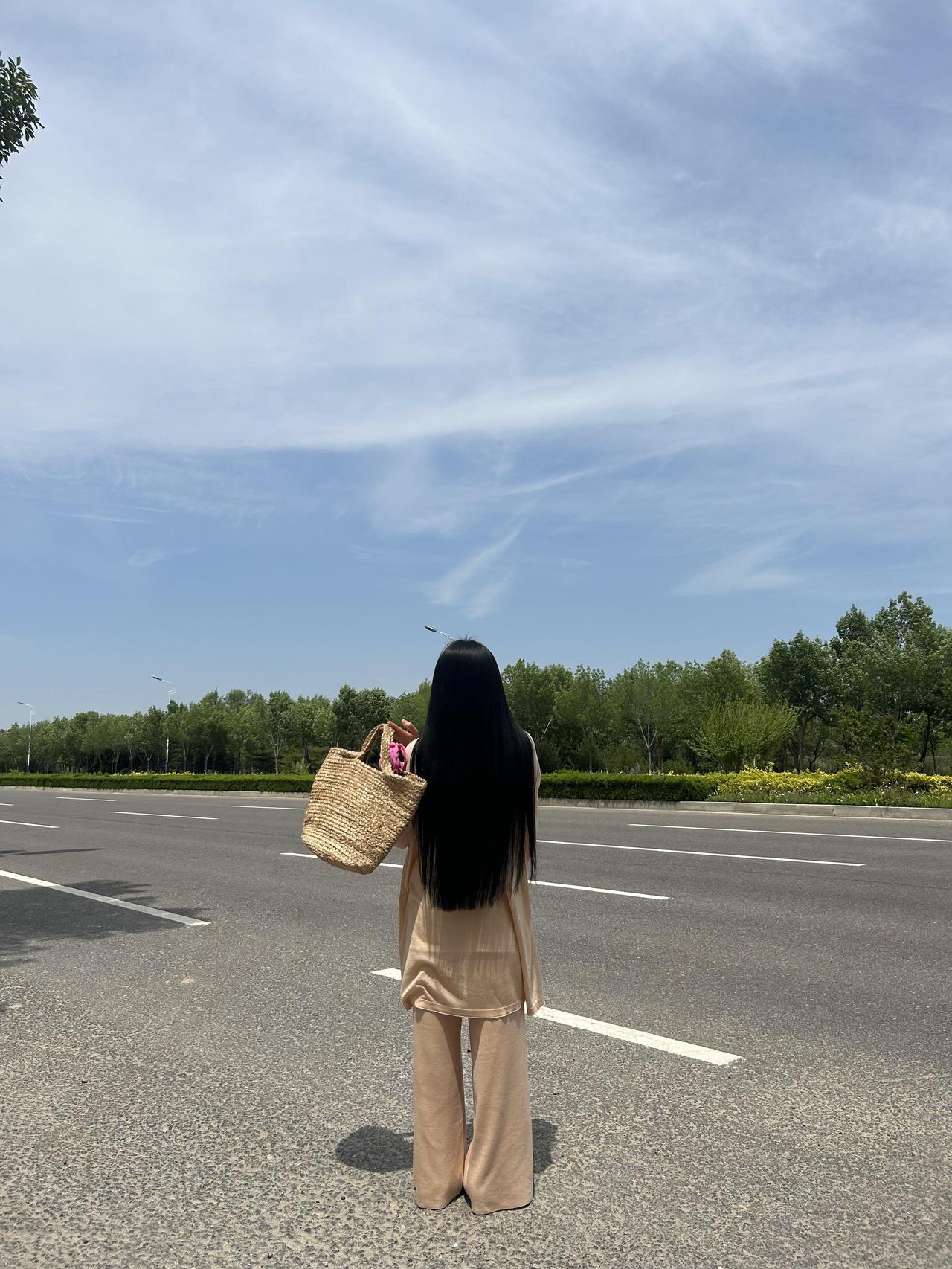 真正厉害的人，从不炫耀越厉害的人，越安静；越成熟的人，越低调。你看那麦