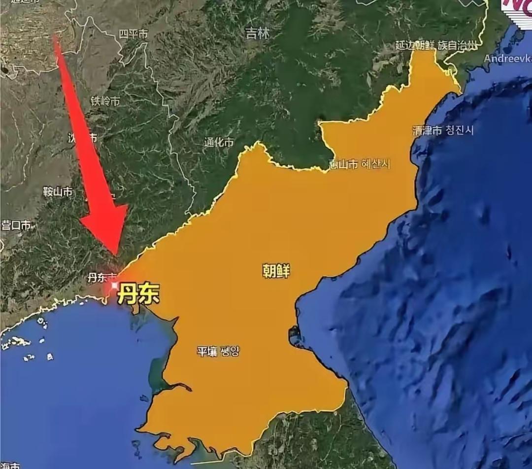 朋友圈都快刷爆了，鸭绿江对岸疯了似的，一车一车地往回拉咱们的拖拉机、机床、切割机