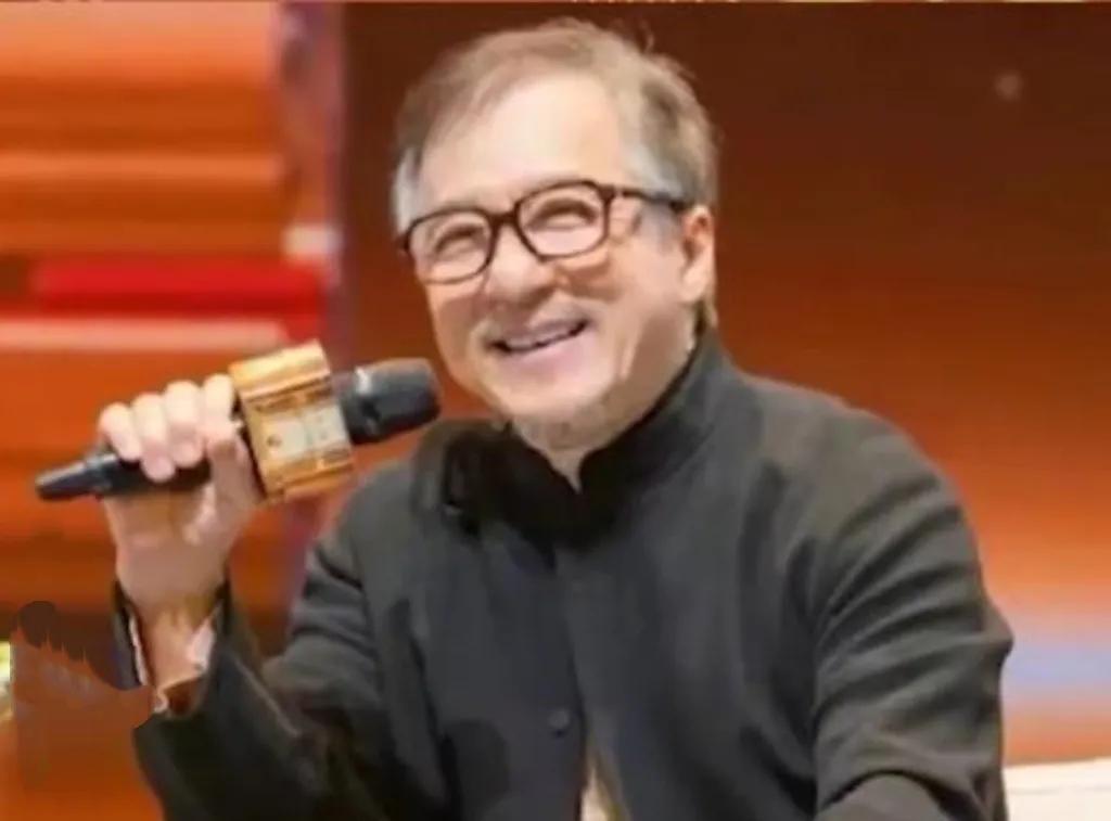 2025年4月26日李连杰生日当天，他发视频谈生日愿望。他曾为练肌肉致元气大伤，