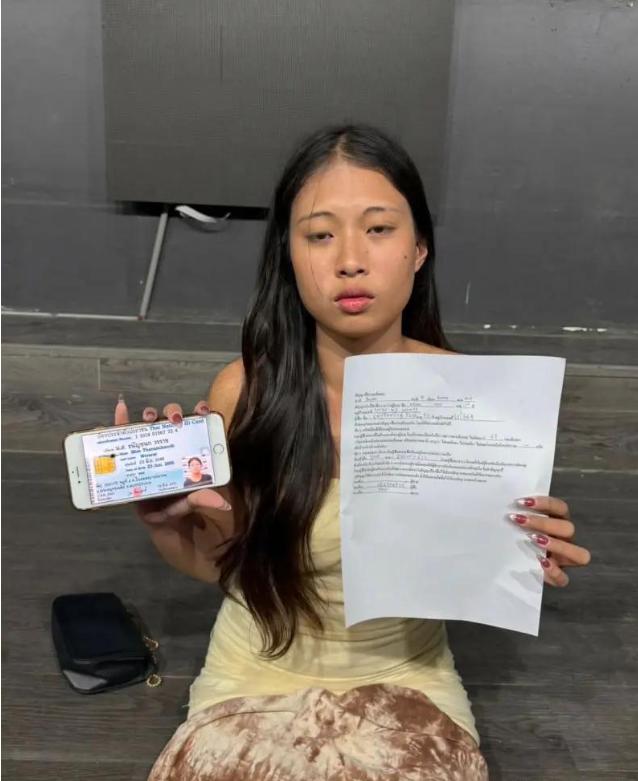 泰国曼谷，一家男模酒吧内，一名18岁的女孩为了给自己喜欢的男模捧场，在店内疯狂消