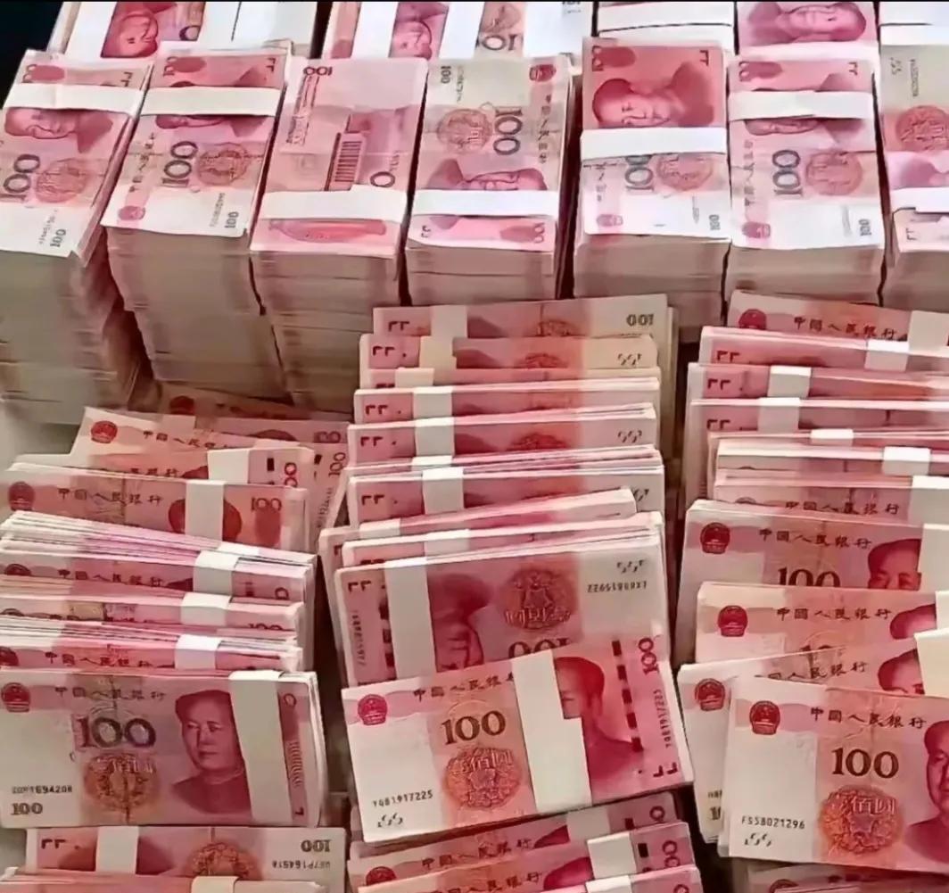 今年赚钱能力超强的三大星座。。一，双子座二，水瓶座三。巨蟹座这些星座的重
