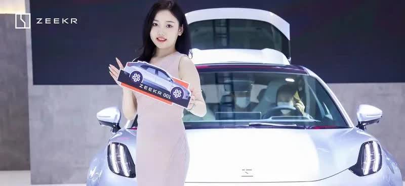 全球公认最安全的车，死亡率为0：-中型轿车：斯巴鲁力狮。​-