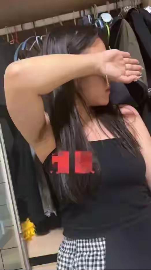 重庆女老师出轨男同事，丈夫翻看手机气得浑身发抖，聊天记录不堪入目。都说出轨只有零
