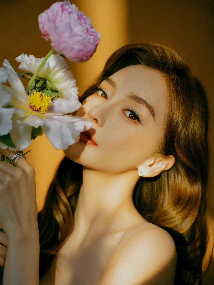 angelababy杨颖暖光漫过肩裙上有黄昏🌆/Angelababy杨颖a