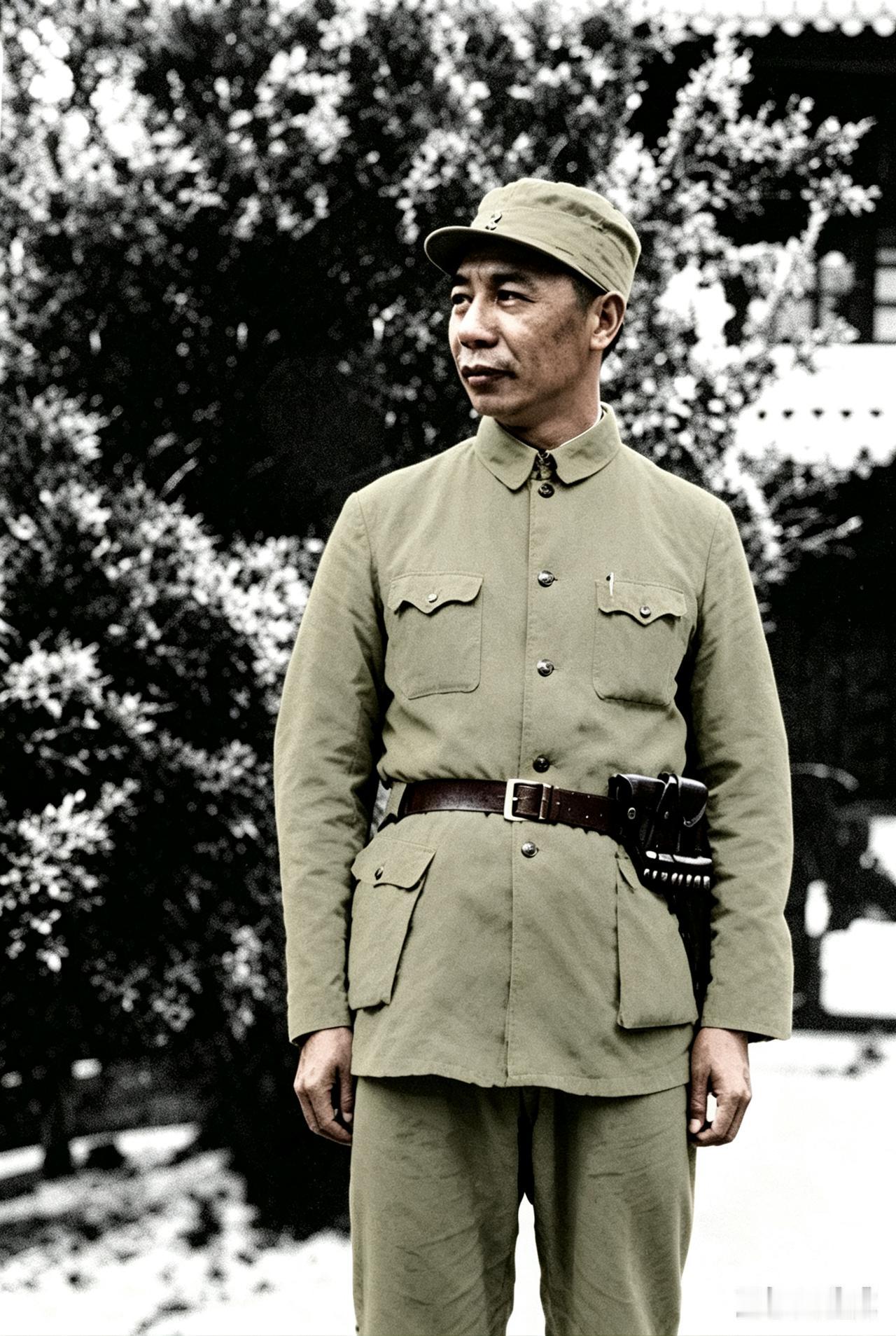 他是开国上将，1927年参加秋收起义，跟随毛主席上井冈山战斗了6年，他在长期的革