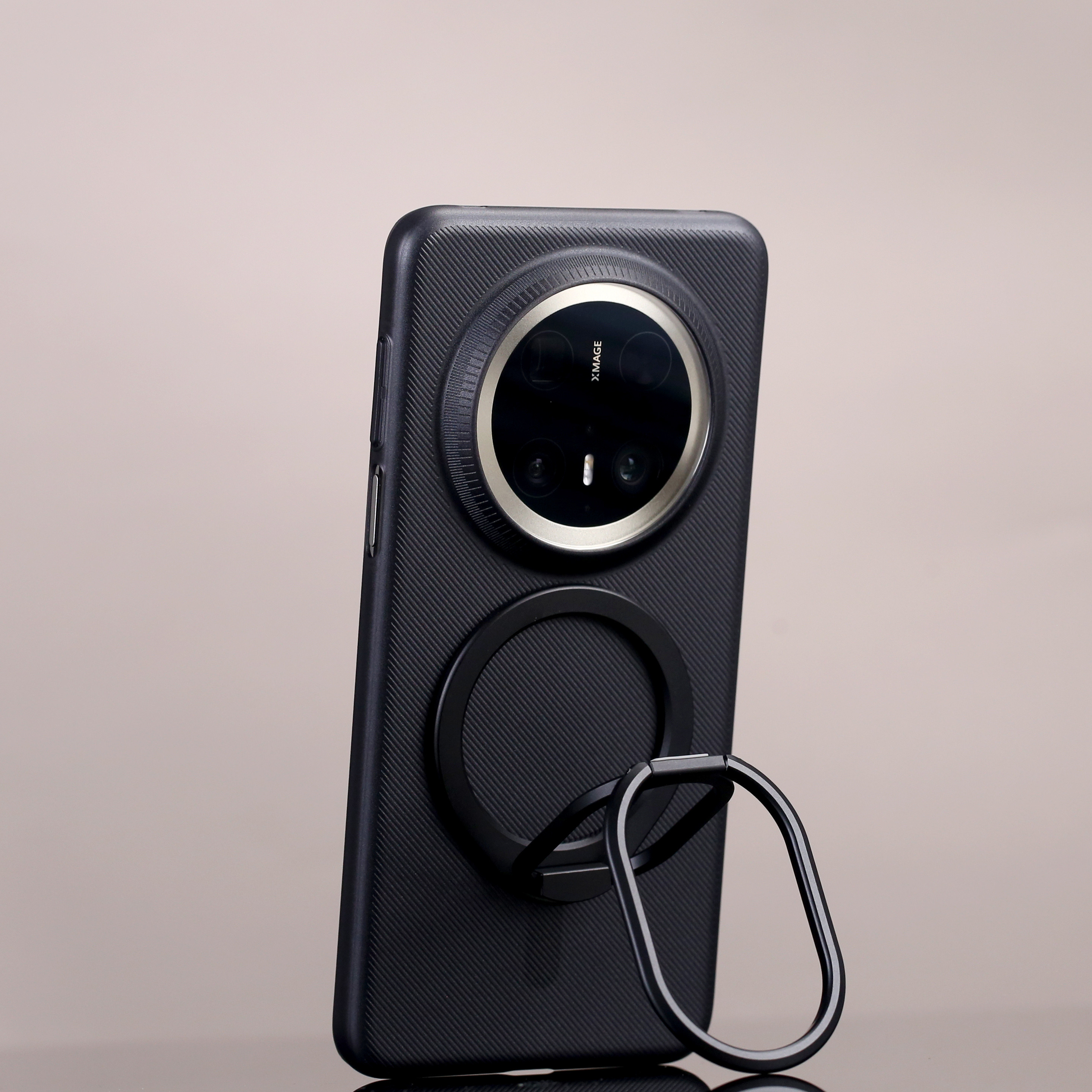 不知道这次Mate80系列线下分货如何，隐约感觉可能会有点紧张希望我们能拿到