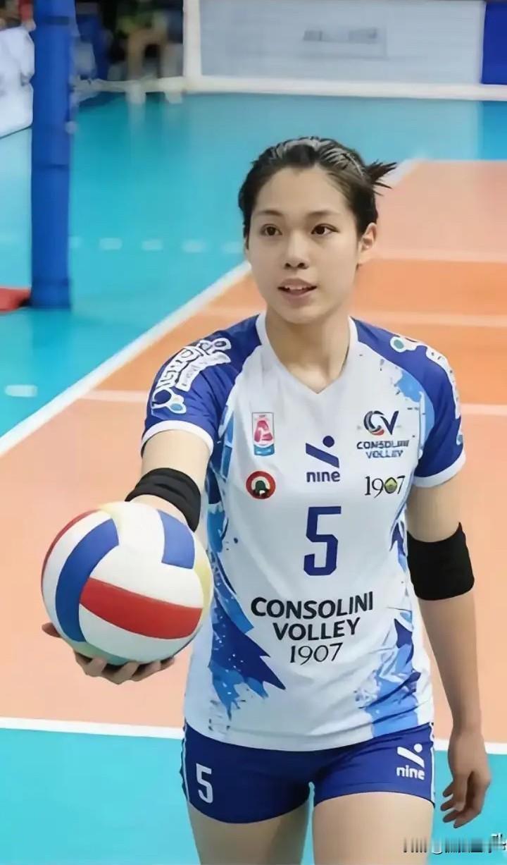 庄宇珊：2025中国女排“最大发现”！加盟圣乔瓦尼前，没人看好庄宇珊，因为