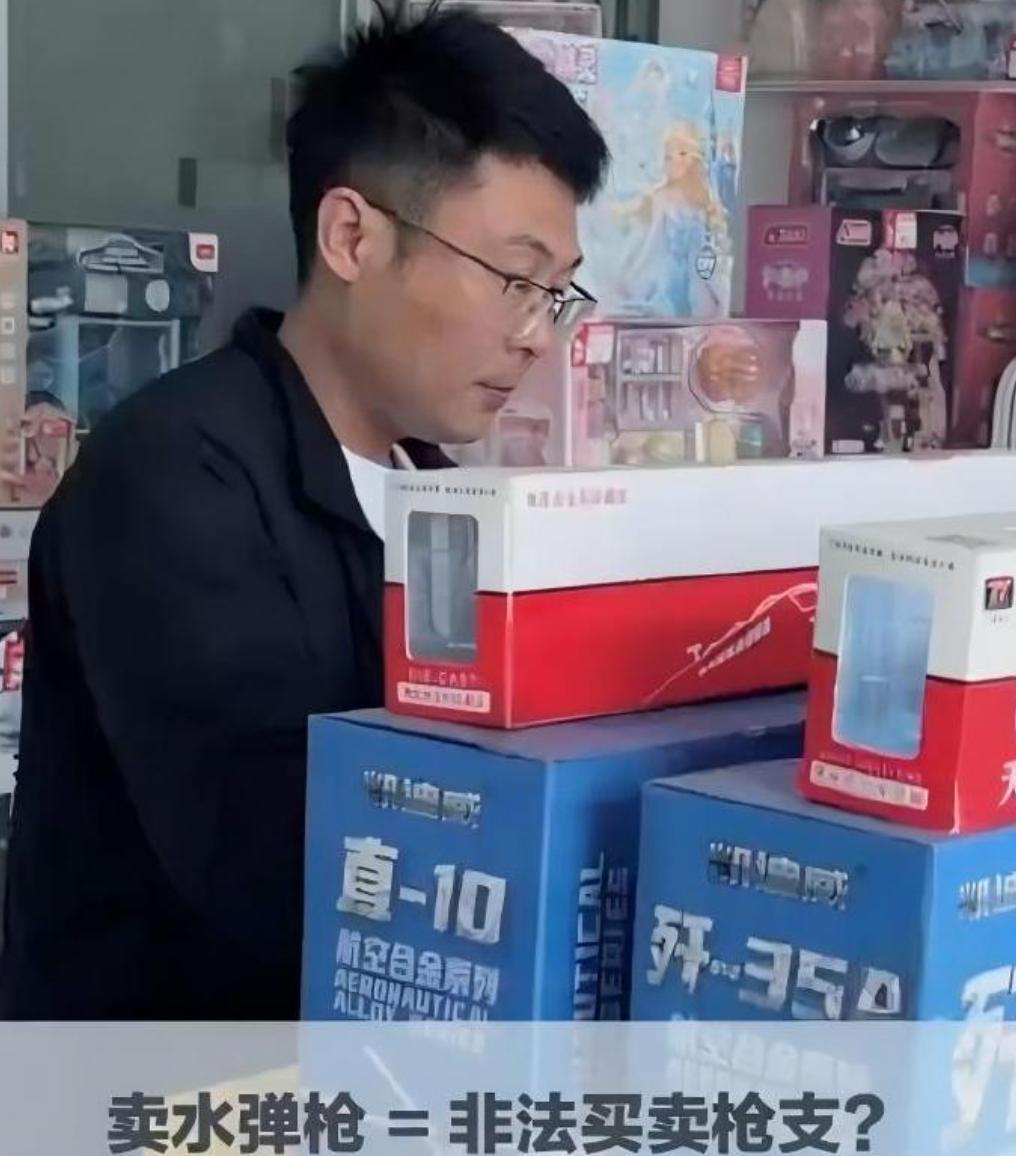 最近，在浙江杭州市富阳区读职高的安徽男孩小陆，终于等到了可以当兵的年纪。然而，在