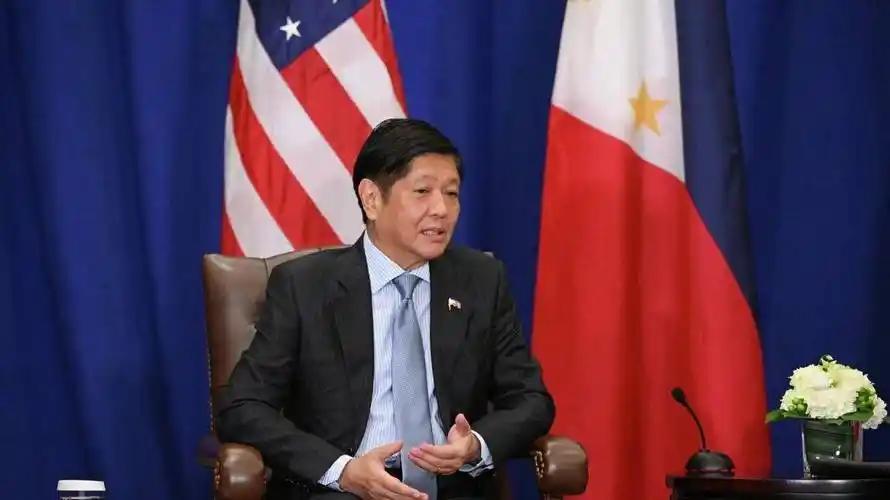南海打不赢，就在家里搞“清洗”？马科斯政府防长要求所有偏袒中国的官员辞职，这哪是