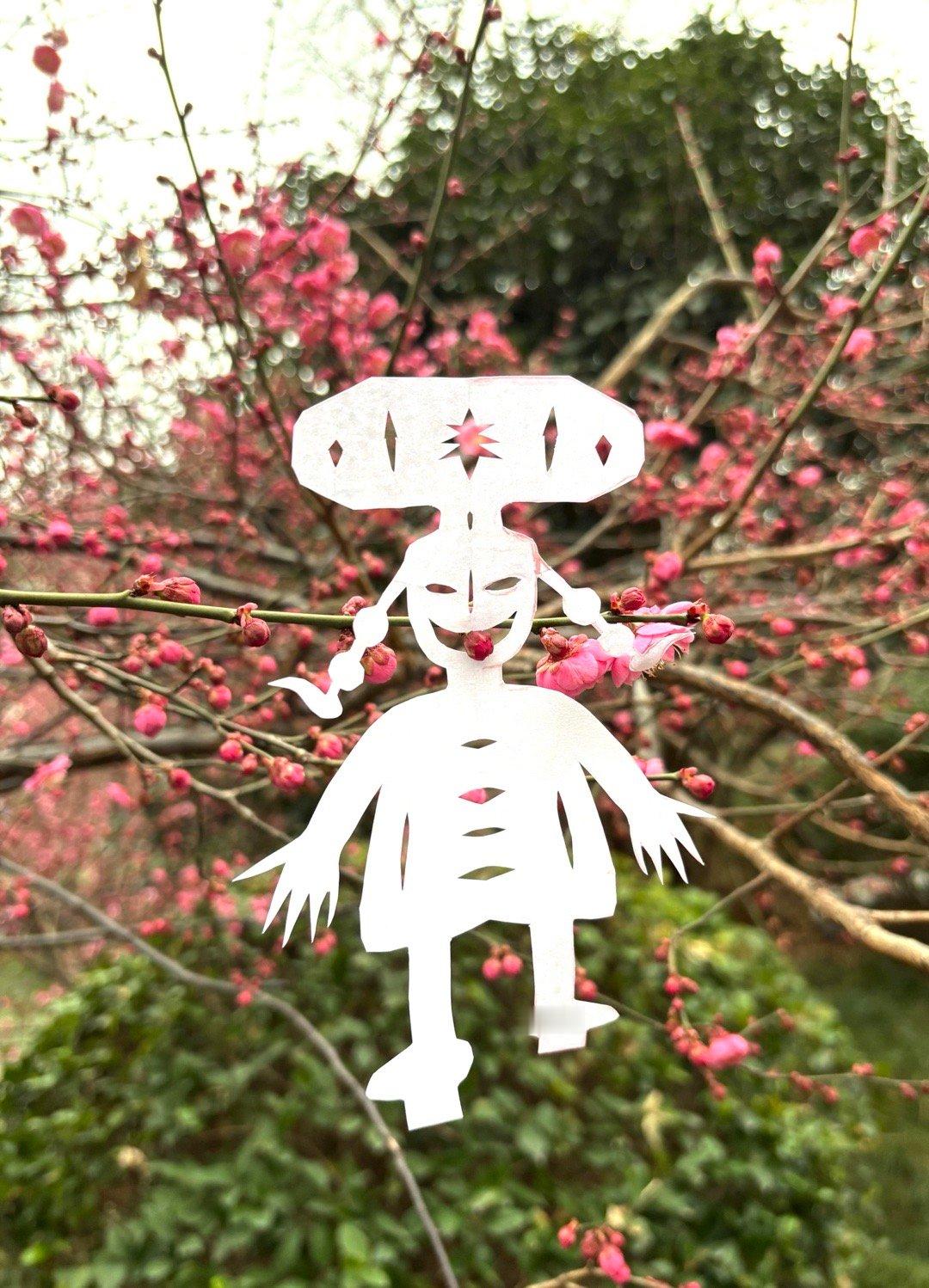 果郡王看到小像扭头就走了