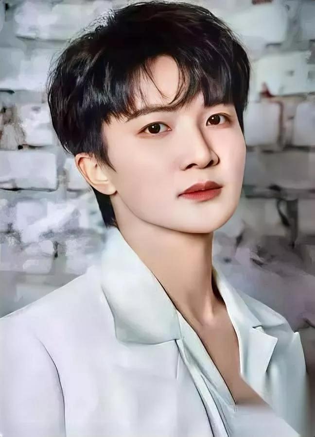 全运会主题曲，唱错人了！不是周深不好，是他的嗓子“不对味儿”。全运会