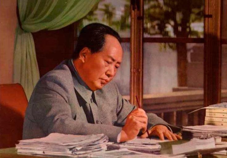 59年，毛主席意外发现和母亲的合影，哽咽道：若是现在他们不会死“1959年6月