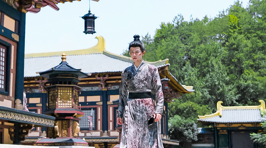 「月落下的地方就一定是家的方向可是他的家乡并不欢迎他啊明明无论是他