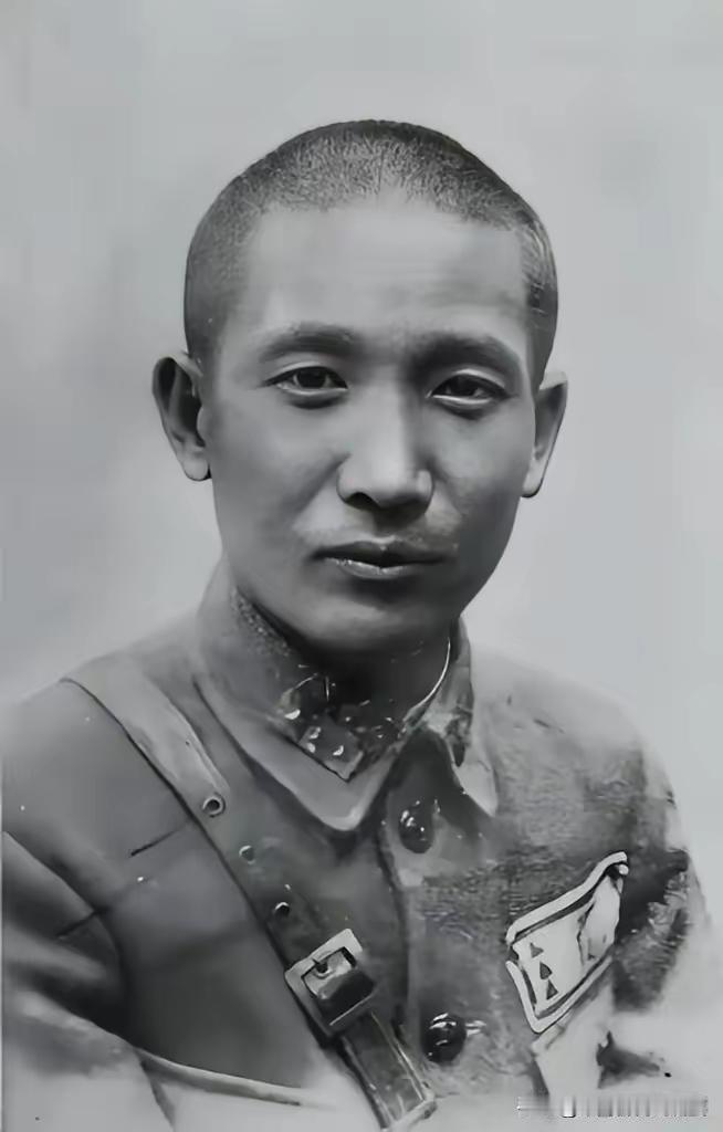 1949年4月，张治中赴北平谈判破裂后，通电宣布脱离蒋介石阵营，留在北平。消息传