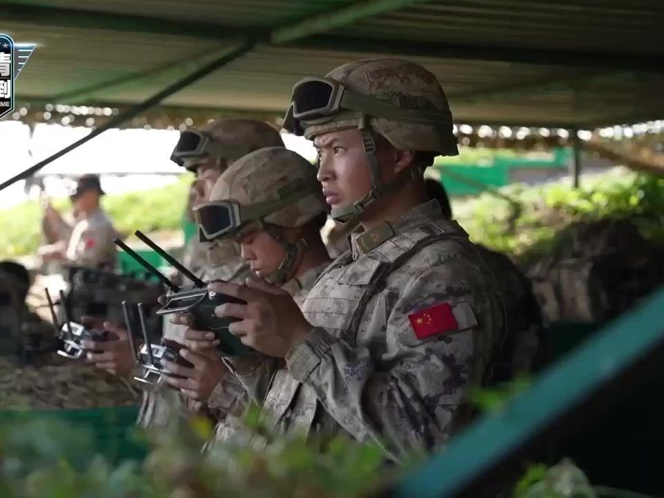 解放军无人机分队远赴俄罗斯，和俄军并肩演练数日，很多人好奇，这是怎么个事？最近俄