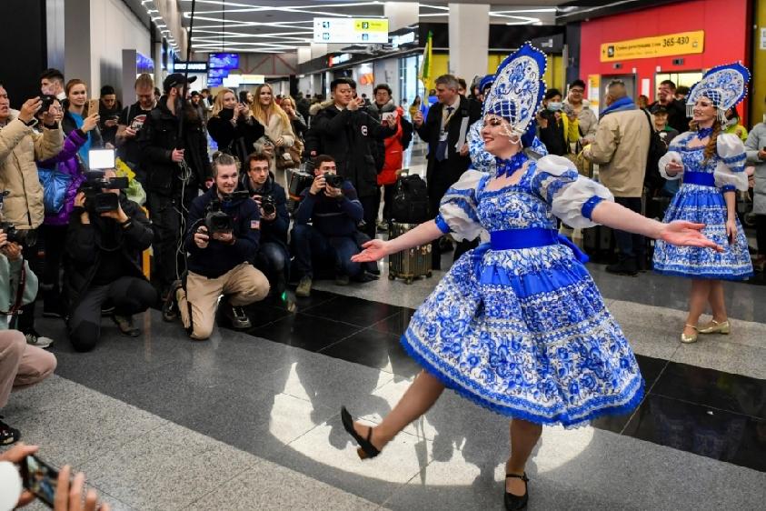 有网友爆料，俄罗斯免签旅游全是坑，被制裁的国家常人难以想象！12月1日起，俄