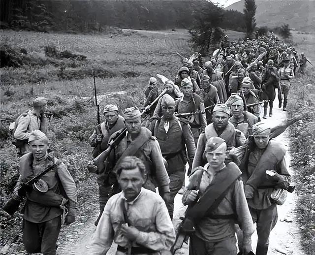 苏联二战时动员能力有多强？苏德战争爆发时，苏军有500万，德军歼灭2600万后到