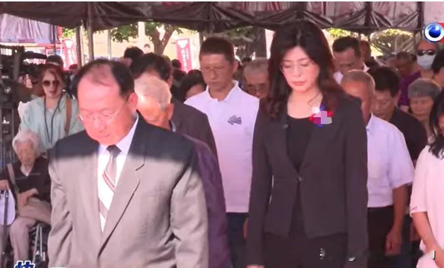 郑丽文勇赴秋祭求和解，蔡正元硬杠遭群嘲。郑丽文敢去马场町参加秋祭，这可是历