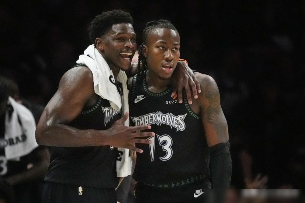 NBA的钱，真不是钱。森林狼队刚刚给了一个替补球员5年1.25亿美元的合同。