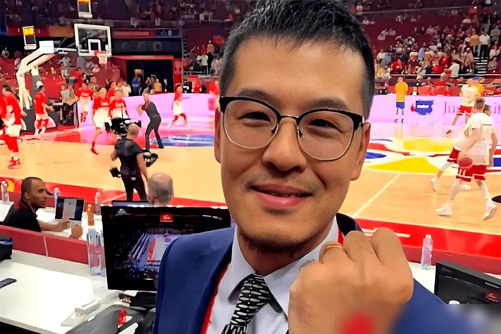 全网都在喷教练组死活不叫李梦归队。你听听杨毅怎么掀底牌，就算生把海外打球的李梦拽回赛场，也救不了连半
