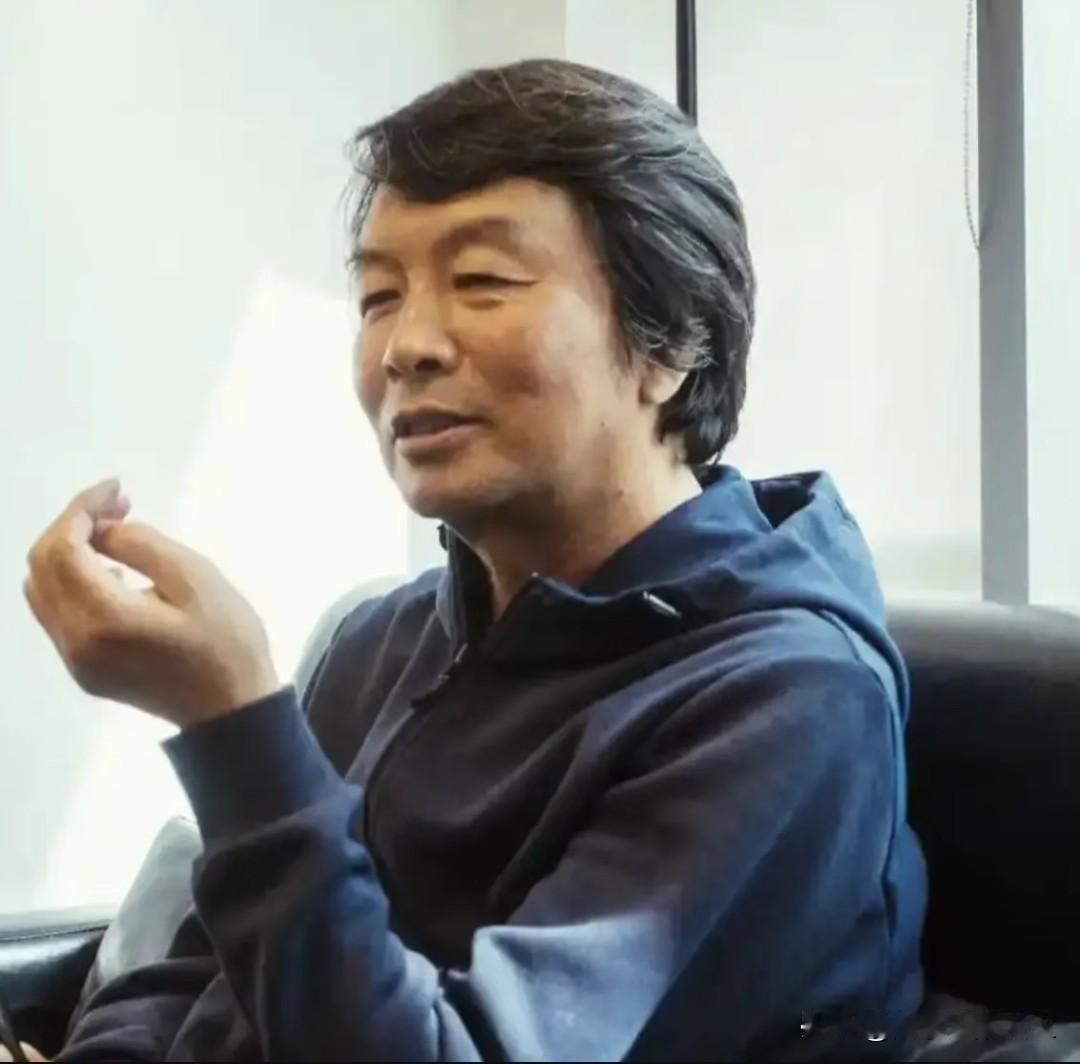 作家刘震云说过一句特别扎心的大实话：“人从来不会尊重对他好的人，只会尊重他惹不起