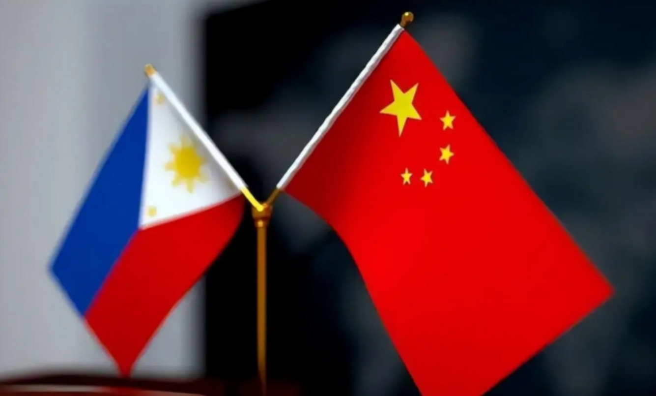 为什么菲律宾一而再，再而三的向中国求援呢？菲律宾民间有些人总觉着自己地理位置
