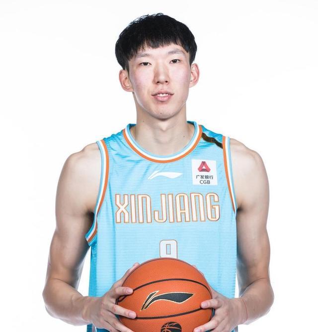 北京外援杰曼在赛后说，我们知道广东外线准，所以守联防。周琦在内线给了我们巨大的信
