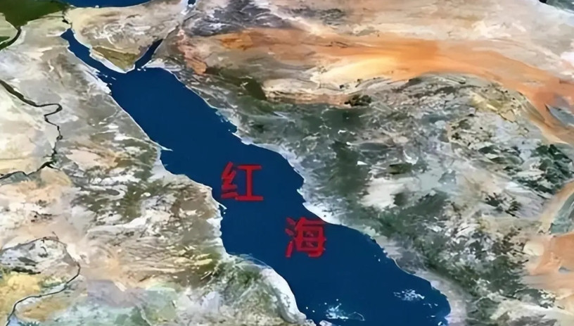 不装了！胡塞武装乘坐快艇，干翻了从珠海出发的3.5万吨货轮。以色列反轰炸后，发现