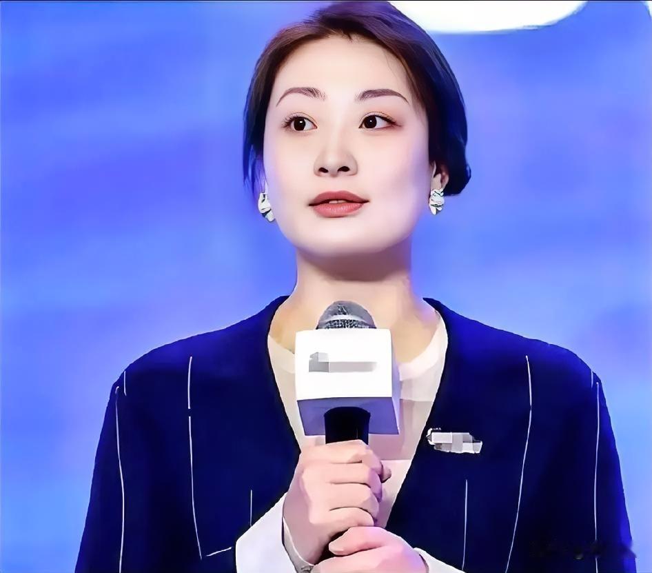 宗馥莉辞职，经营自己的品牌宗小娃，唉，娃哈哈最终还是走向了健力宝的老路，早些