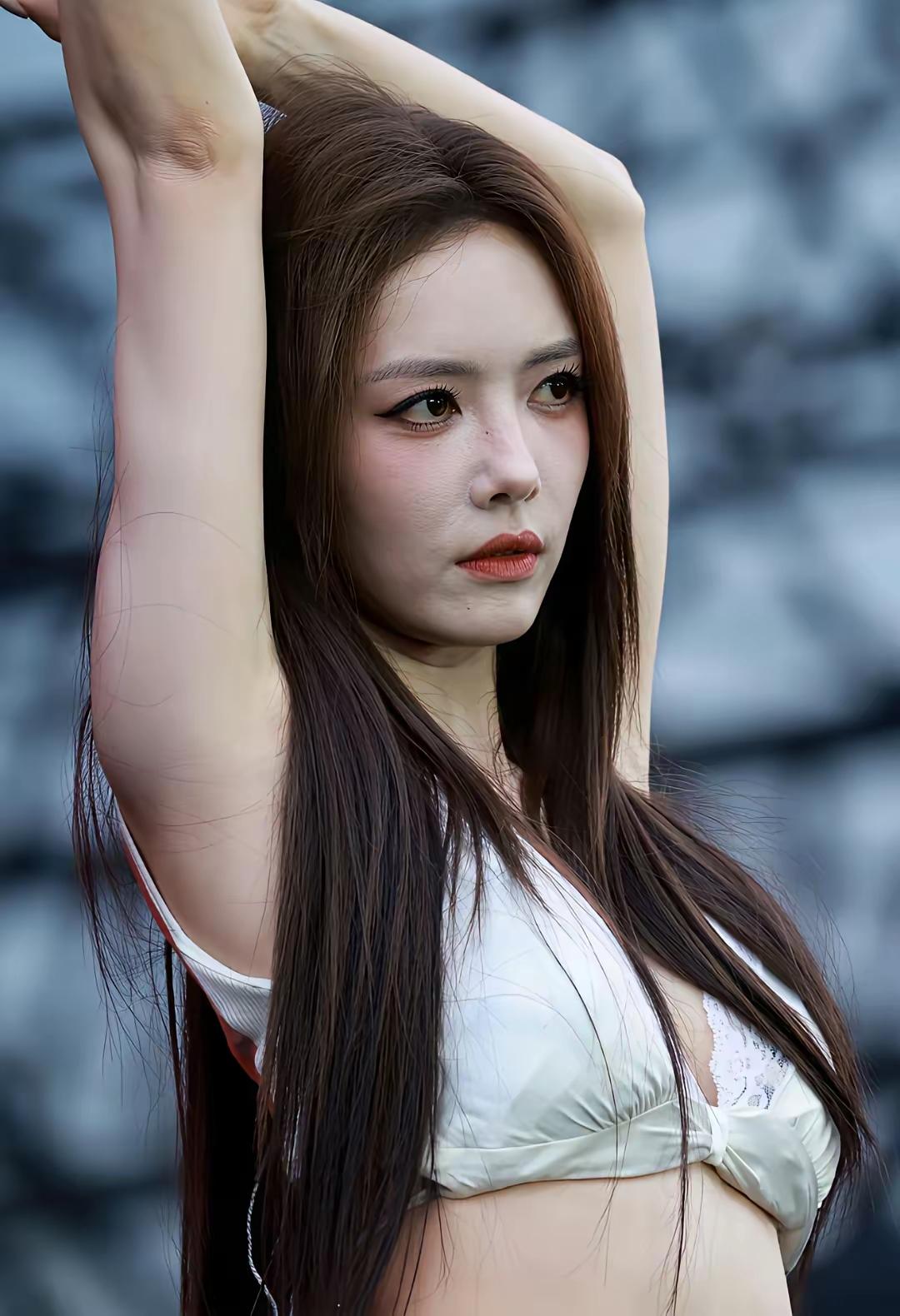 哪有什么最喜欢，江湖美人一代又一代
