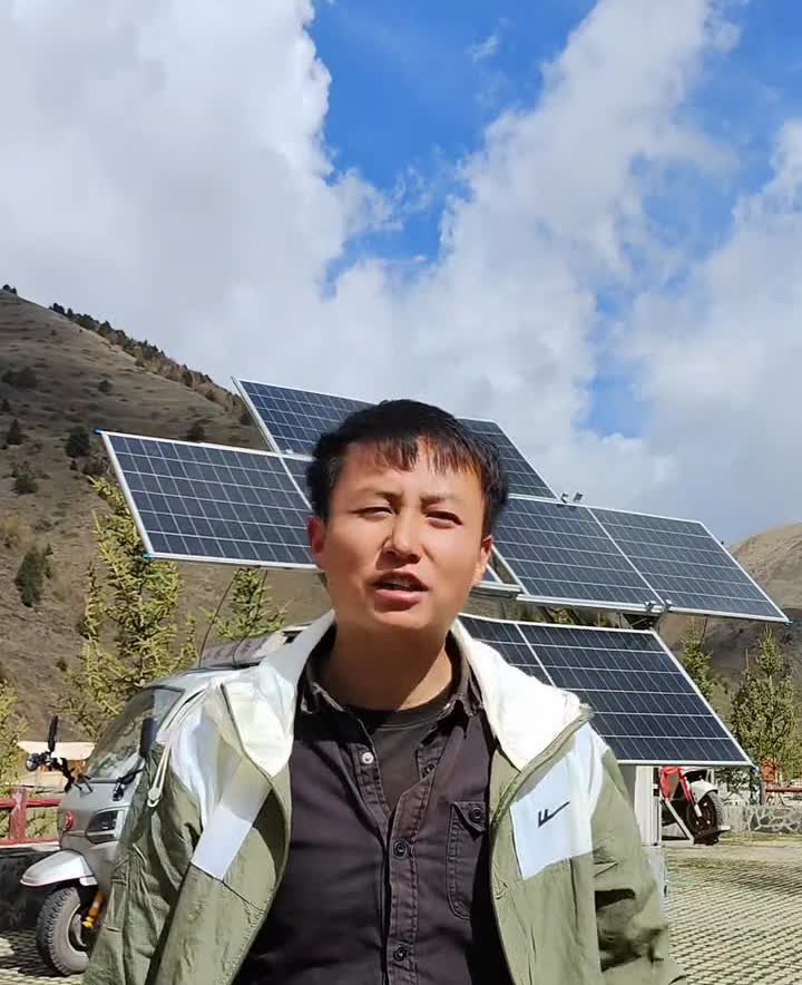 为了省房租，花三万打造了一个太阳能三轮小房车，过着以车为家的流浪生活。为了省