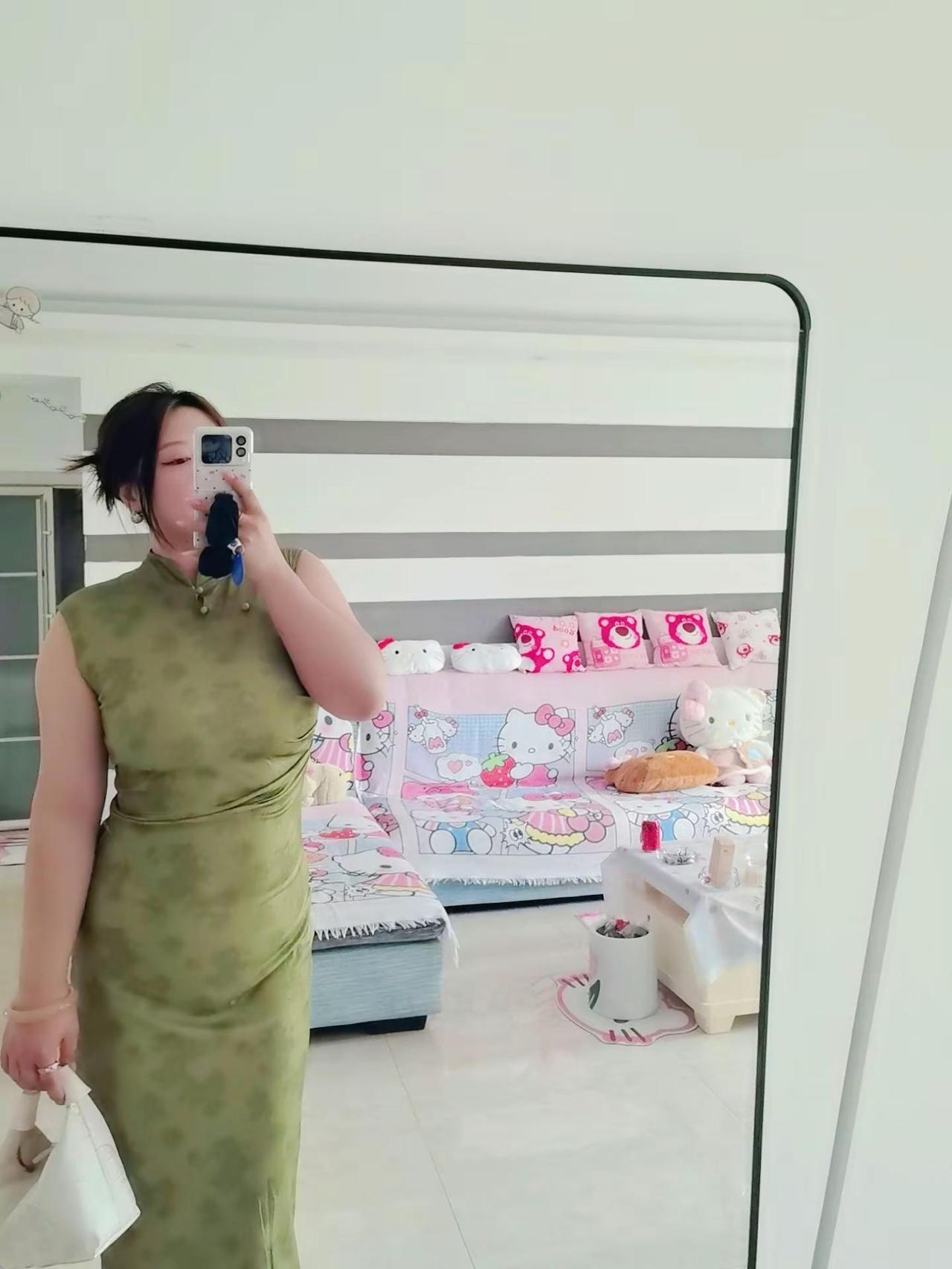你还小，怎么能懂珠圆玉润的美姐姐旗袍