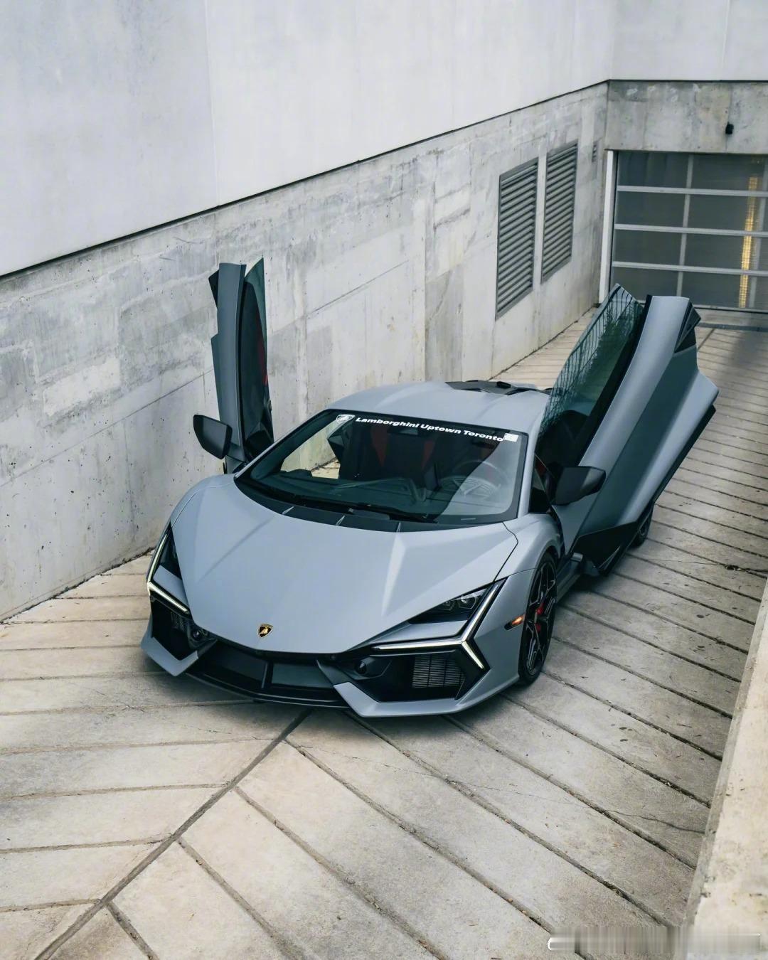 LamborghiniRevuelto（高冷亚灰色版）
